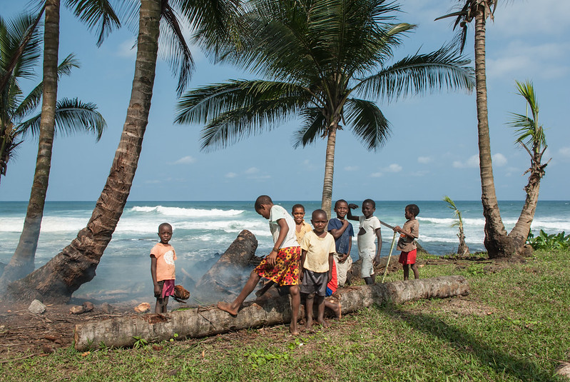 Photo of kids on the beach in Sao Tome